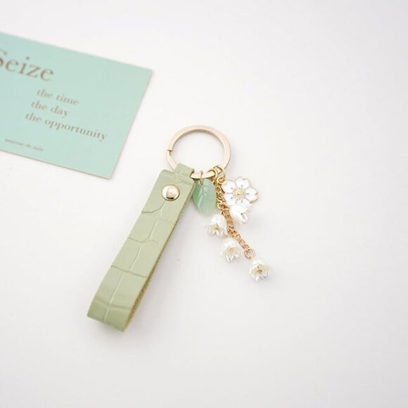 4PCS Flower Keychain Cute Handbag Key Chain Personalized Key ring Golden for Wom - Picture 7 of 8